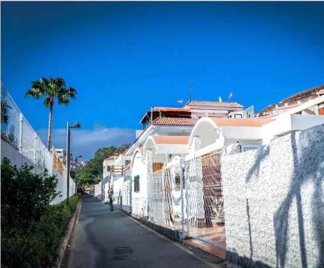 Lovely 2 Bedroom Apartment Near Las Vistas Beach Adults Only! Playa de las Americas  Exterior foto